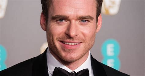 Richard Madden Explains Why Onscreen Nudity Can Project。